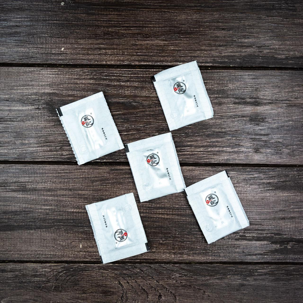 Смола Шен пуеру гранульована 5 шт, Картинка