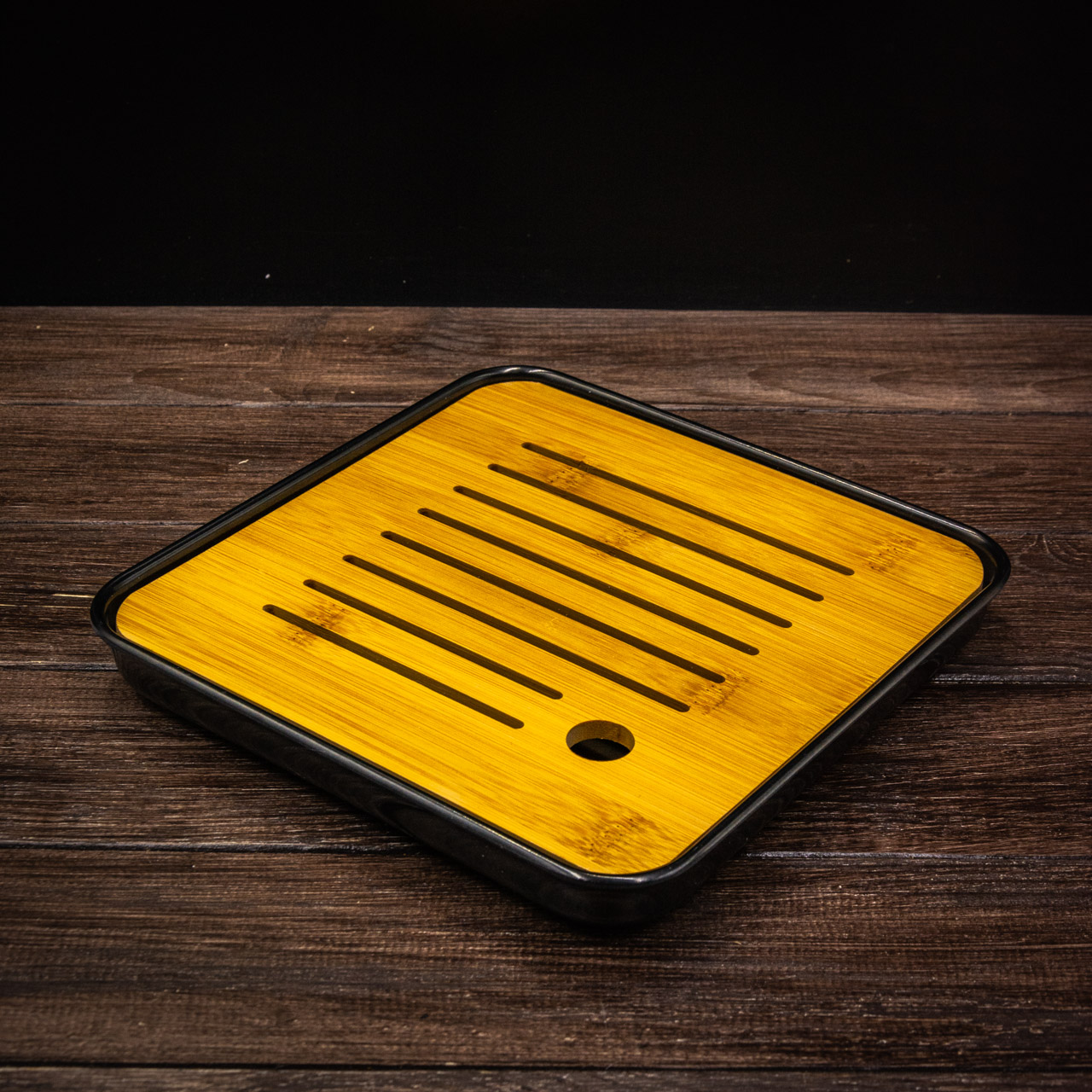 Чабань (чорна) 20х20х2,5 см, Картинка