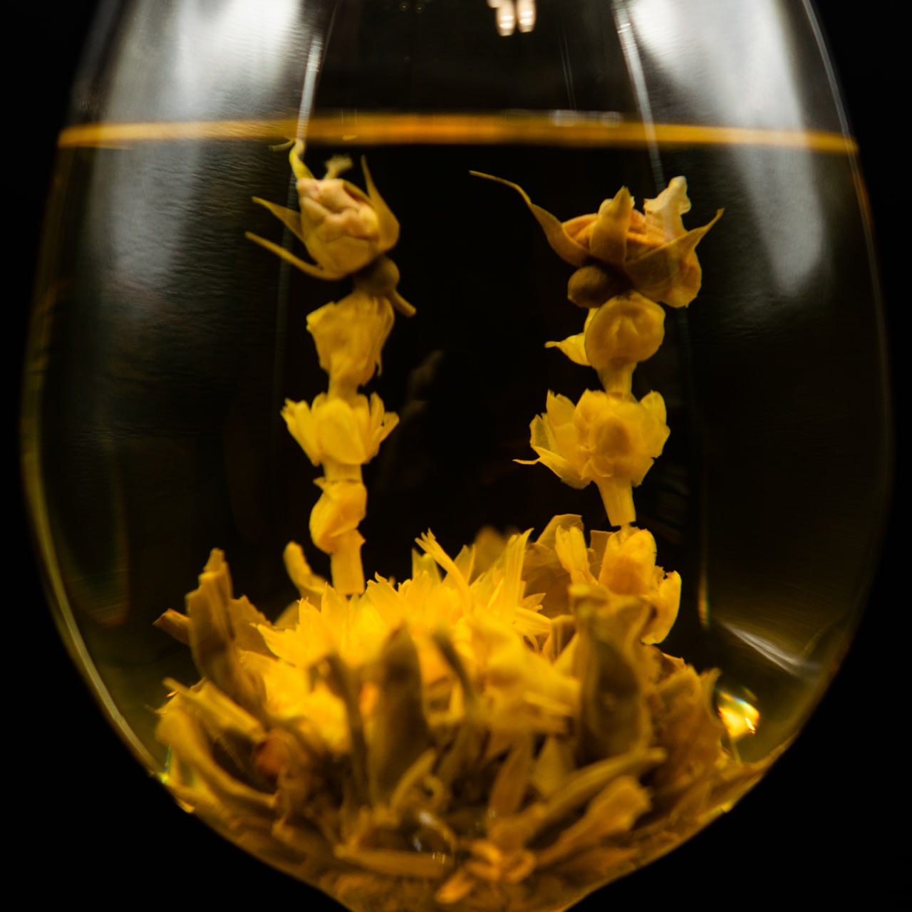 Зелений в'язаний чай "Квітучий сад" 5 шт по 8 грам, Картинка