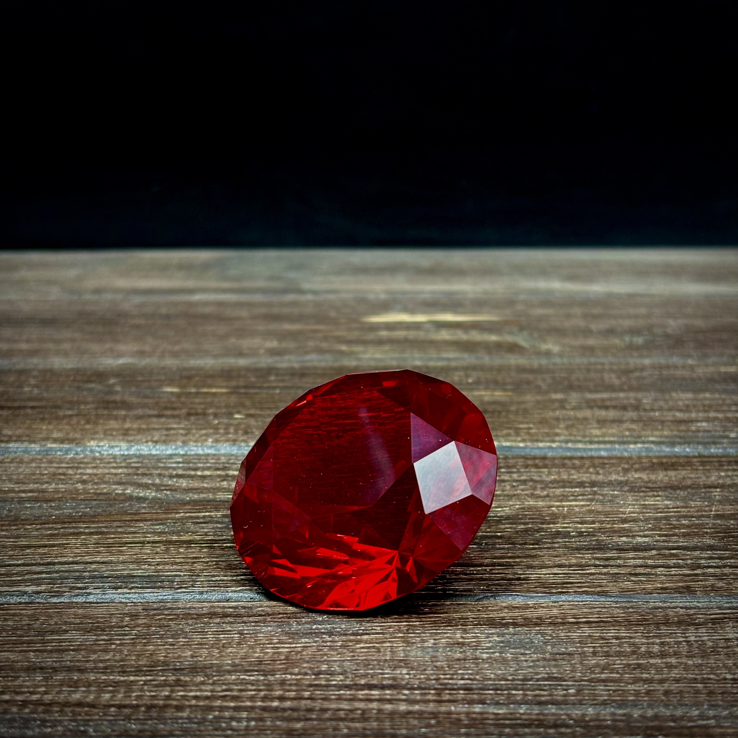 Фігурка для чайної церемонії "Кристал" червоний, Картинка