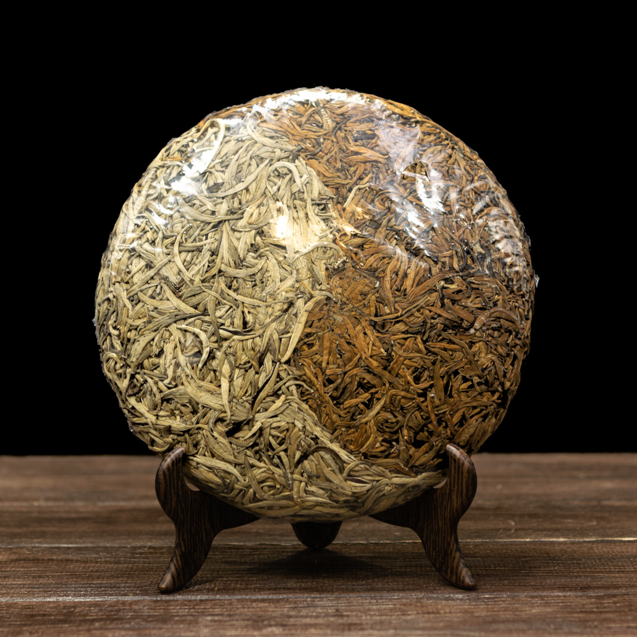 Пуер "Лао Байхао Дянь Хун" 357 грам, Картинка