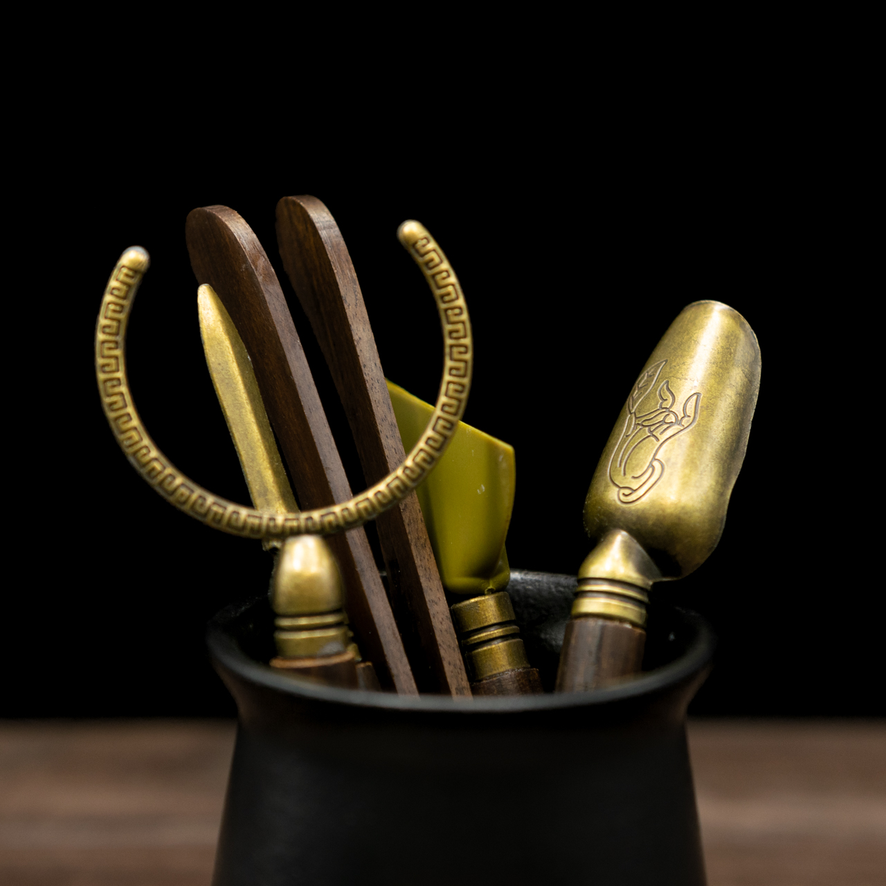 Набір інструментів для чайної церемонії, Картинка